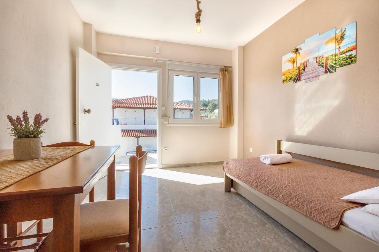 Sueno Beach Hotel Polychrono Exterior photo